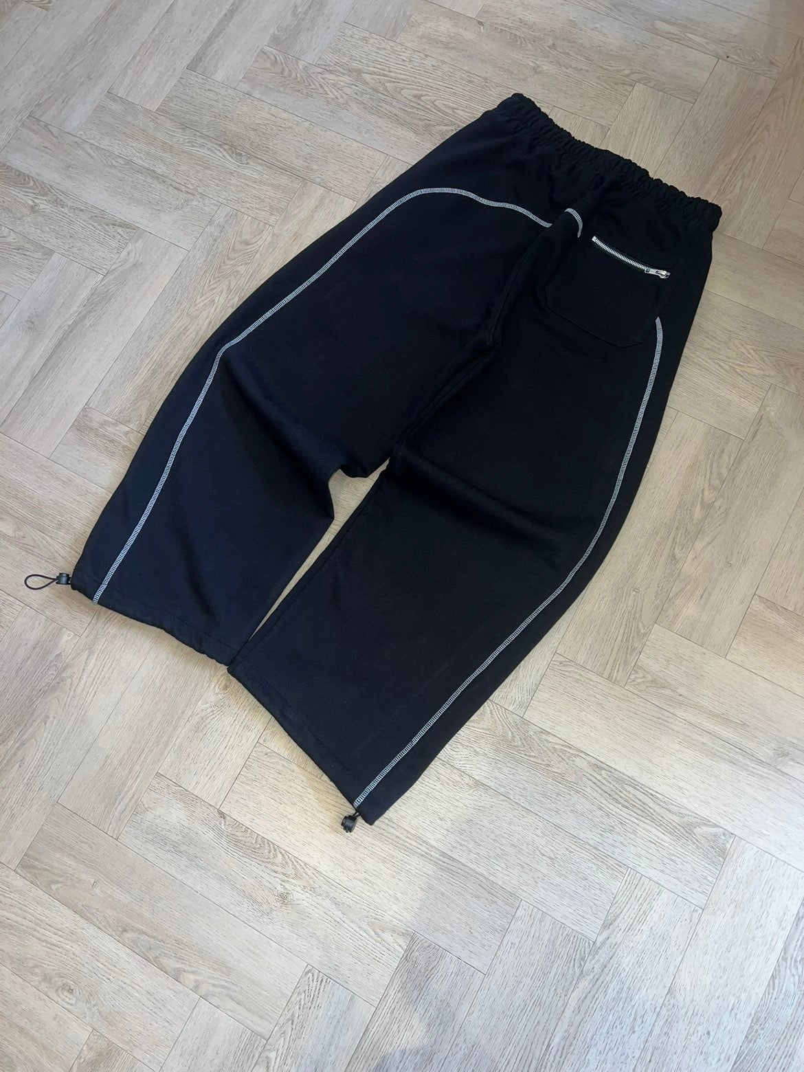 £1 jogger drop